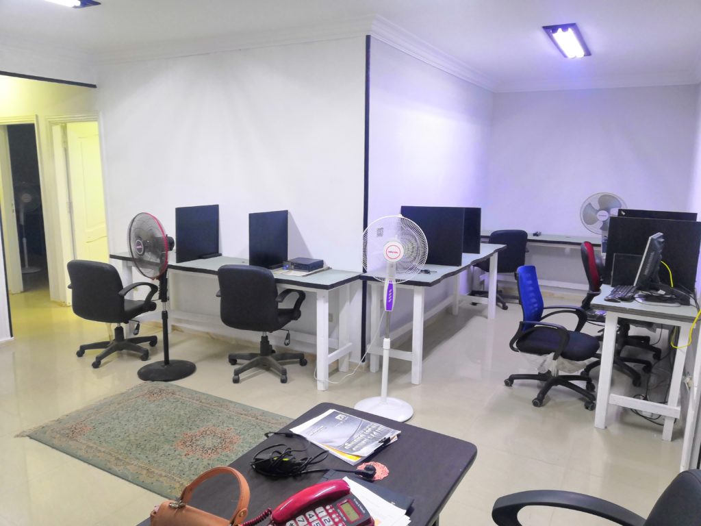 Top Notch Call Center for Hire ! Call Centers Hourly